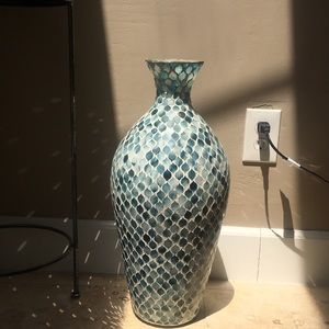 Pier 1 blue vase